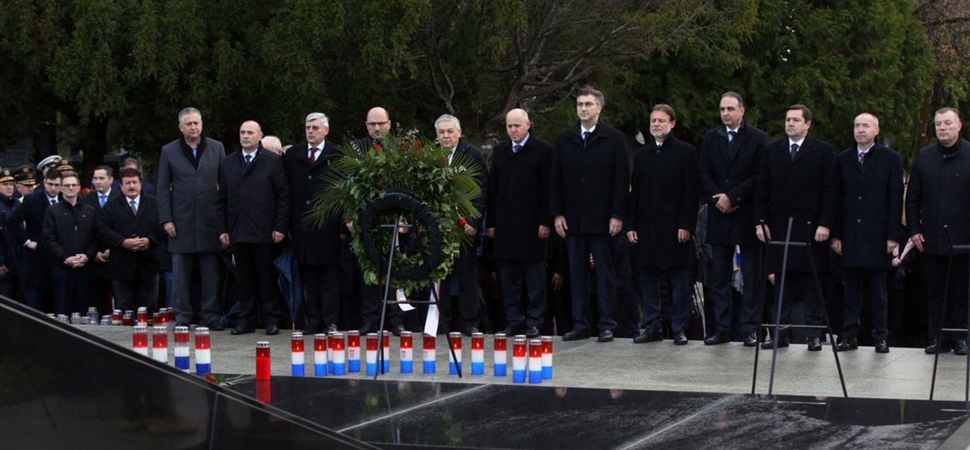 Odajemo počast dr. Franji Tuđmanu i prisjećamo se njegovog vizionarskog i državničkog djela za Hrvatsku